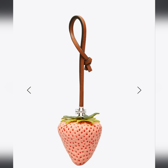 NWT TORY BURCH STRAWBERRY BAG CHARM Sweet Pink SOLD OUT ONLINE <3 - Picture 2 of 3